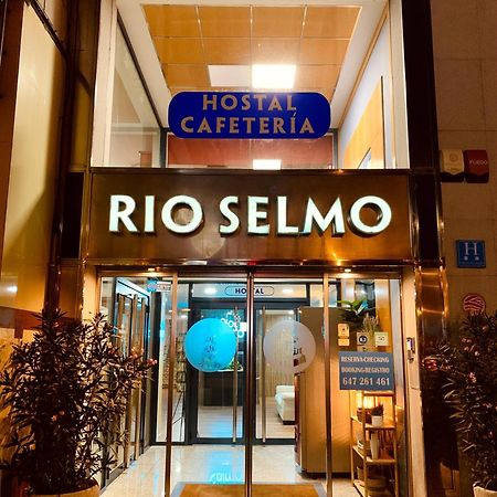 Hostal Rio Selmo Ponferrada Luaran gambar