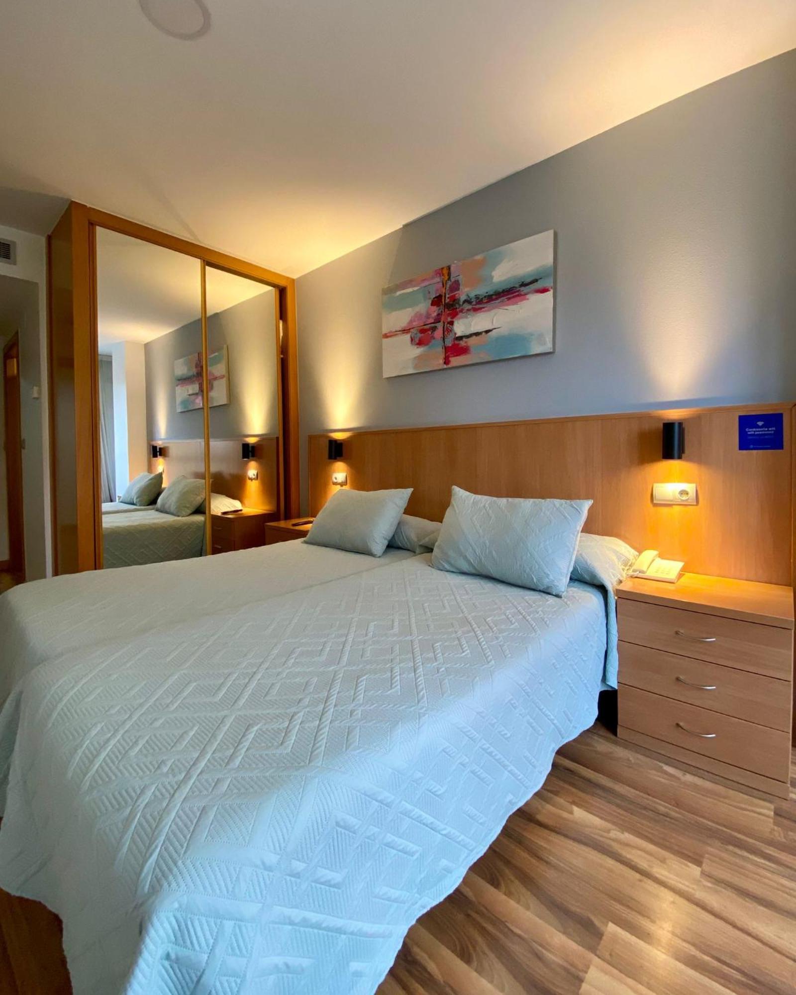 Hostal Rio Selmo Ponferrada Luaran gambar
